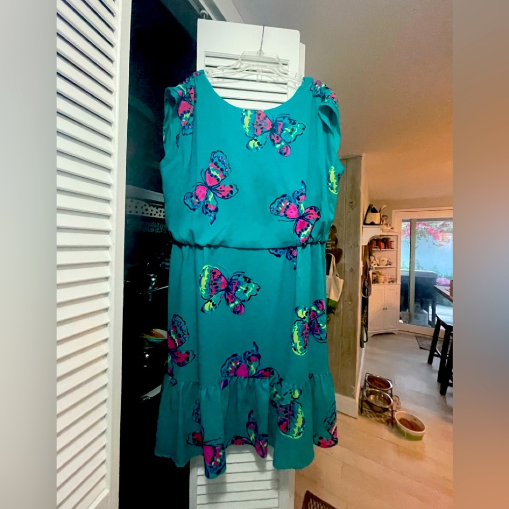 Lilly Pulitzer butterfly, teal dress, cinched way size large, very flattering